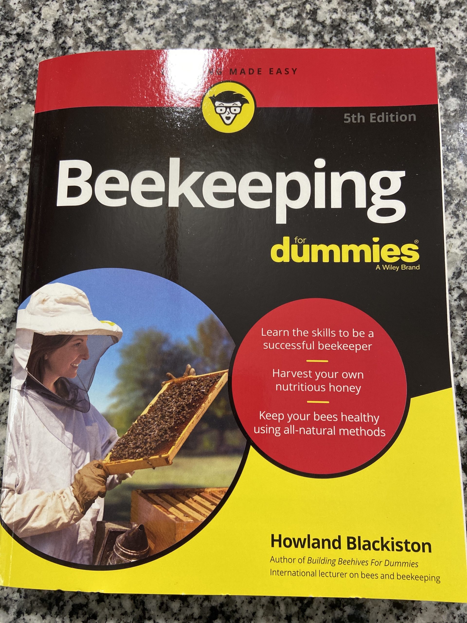 Beekeeping For Dummies by Howland Blackiston, Paperback